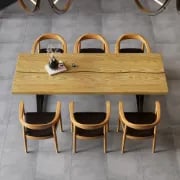 صورة سيبار طاولة طعام سطح خشبي مع أرجل معدنية