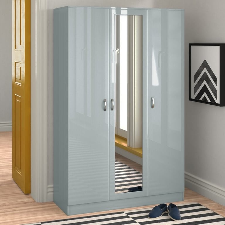 Brendle 3 Door Wardrobe