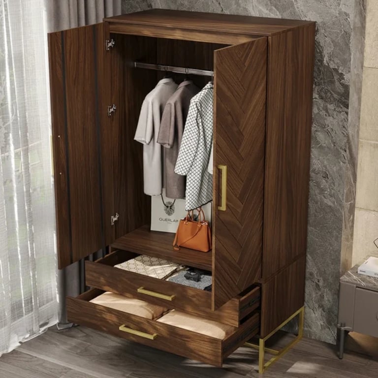 Picture of Gucci Elegant wardrobe Natural wood