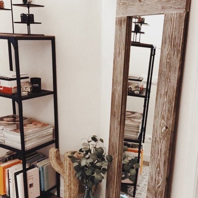 صورة هيلينا مرآة حائط من الخشب الطبيعي