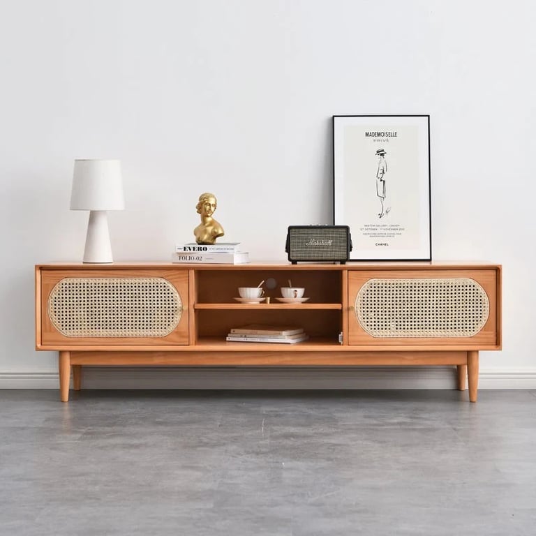 Picture of Sunbury TV table