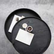 صورة أوريون – طاولة قهوة بسطح دوّار متحرك – خشب طبيعي