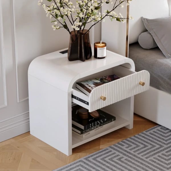 Lunaro Bedside Table – Natural Wood