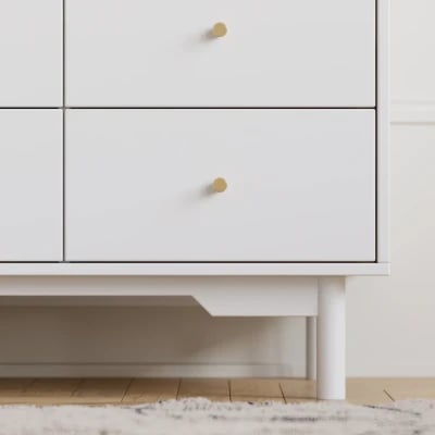 صورة خزانة وأدراج سيرا – تخزين راقٍ من الخشب الطبيعي