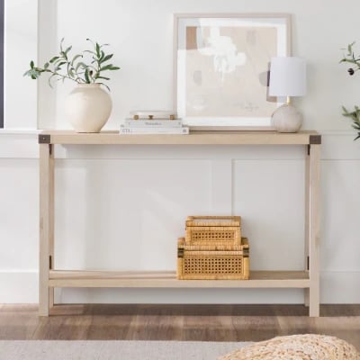 صورة طاولة دخول لاسيرينا - خشب طبيعى