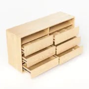 صورة ميريلّا – كومود من الخشب الطبيعي بـ 8 أدراج بتصميم عصري مخدّد