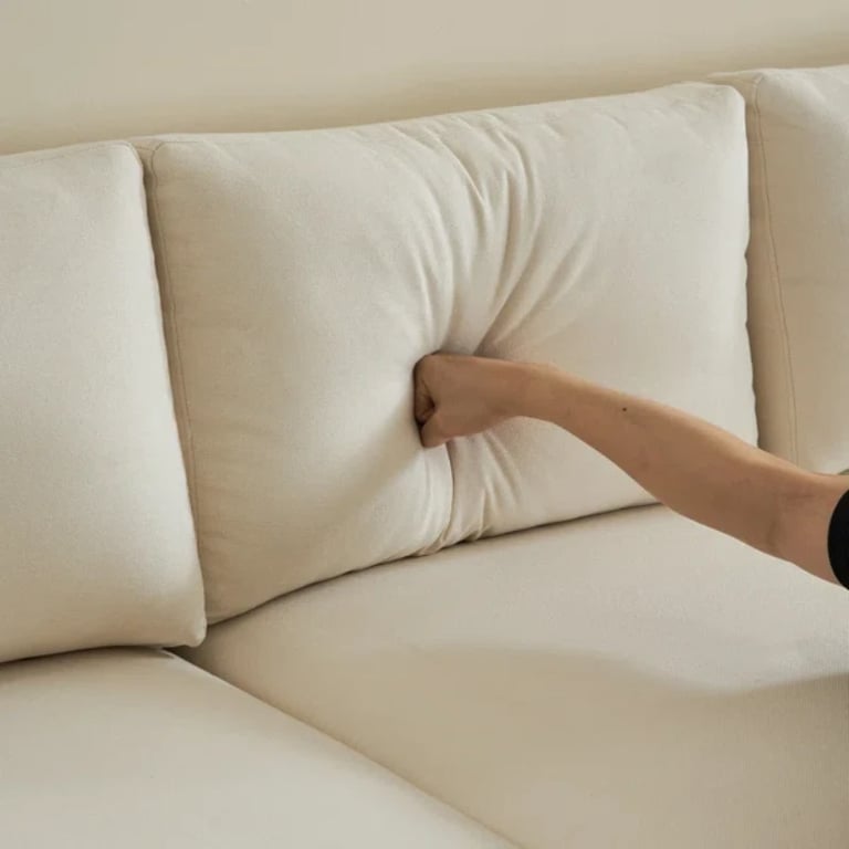 صورة مودين كنبة ركنية على شكل حرف الـ – بقاعدة من الخشب الطبيعي