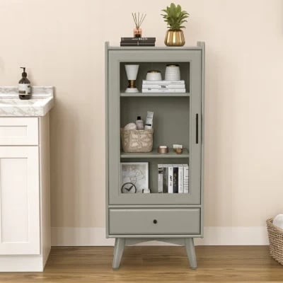 صورة خزانة من الخشب -نابولي