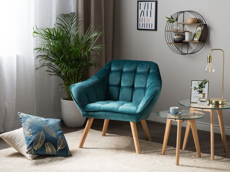 صورة كرسي ميلو بحواف مستديرة – تنجيد ناعم وأرجل خشبية