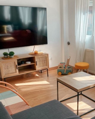 صورة وحدة تليفزيون طراز بوهيمي