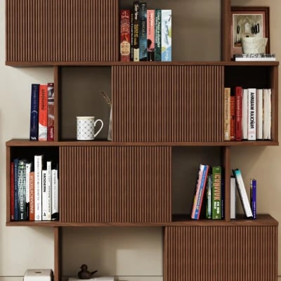 Ravine – Natural Wood Display Shelf with Modern Design