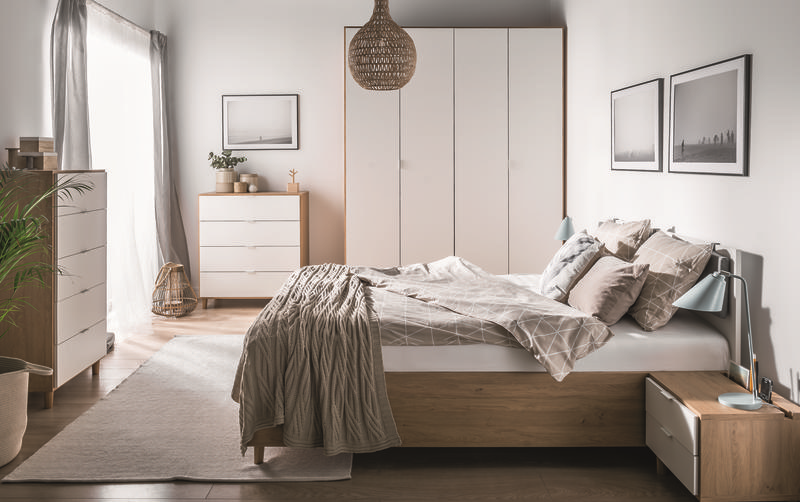 Picture of Belleville Natural Wood Bedroom Set