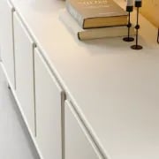 صورة وحدة تلفزيون نوڤيا – تصميم عصري من الخشب الطبيعي