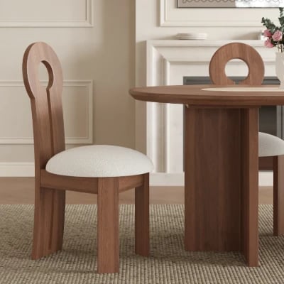 صورة كرسي هالو  المنحوت الخشبي للطعام