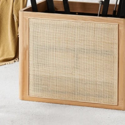 صورة بيرلا – طاولة قهوة من الخشب الطبيعي مع الراتان وأدراج  للتخزين