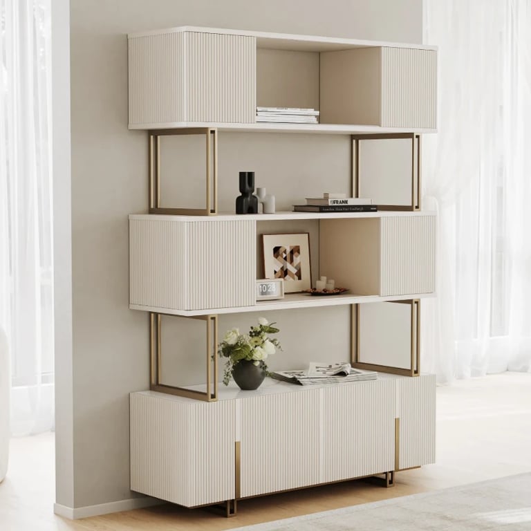 Délicat Display Shelf – White Natural Wood with Gold Frame.