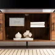 صورة مارلو وحدة تلفزيون خشب طبيعي – بخزانتين ورف مفتوح