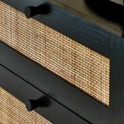 paden - A spacious 6-drawer chest in natural wood and rattan.