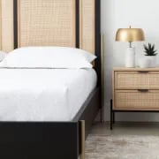 صورة سوريلا نوار – أناقة الخشب والقصب