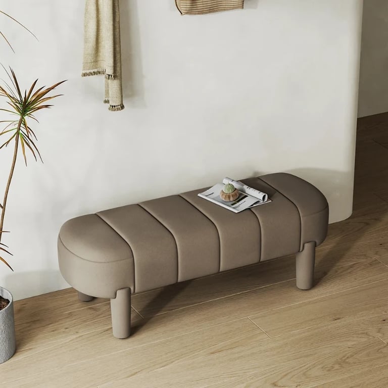 Arden – Upholstered Bench with Soft Curved Design
