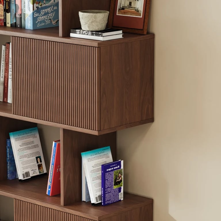 Ravine – Natural Wood Display Shelf with Modern Design
