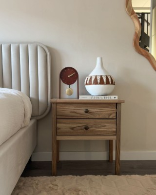 صورة ڤيكتور - طاولة جانبية خشب طبيعي بدرجين