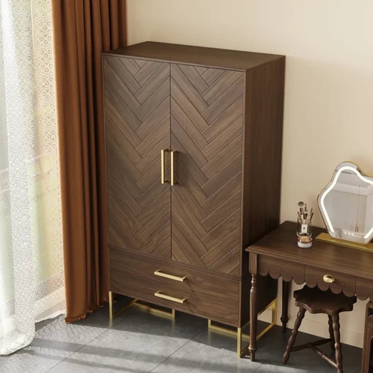 Picture of Gucci Elegant wardrobe Natural wood