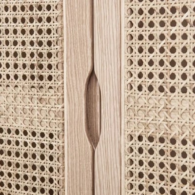 صورة دولاب جرافي خشب طبيعي مع راتان