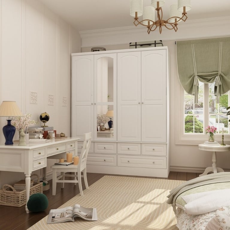 صورة دولاب أنيق ذات مرآة أمامية  - مكسيكو