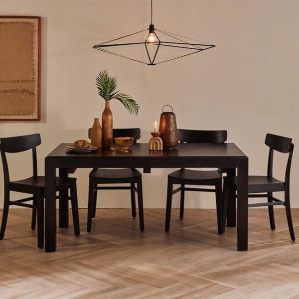 صورة طاولة الطعام القابلة للتمدد نوكس – خشب طبيعي