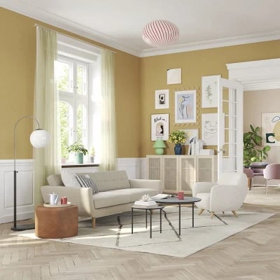 صورة كرسي ڤيرا من الخشب الطبيعي – أرجل زاويّة وتنجيد ناعم