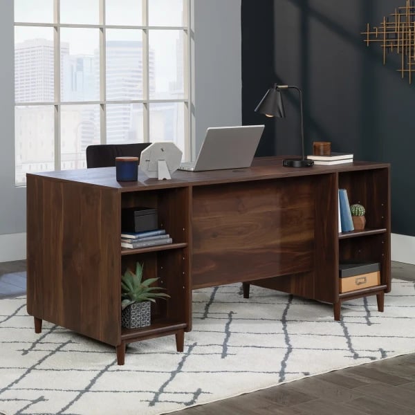 صورة .لينيا مكت – من الخشب الطبيعي