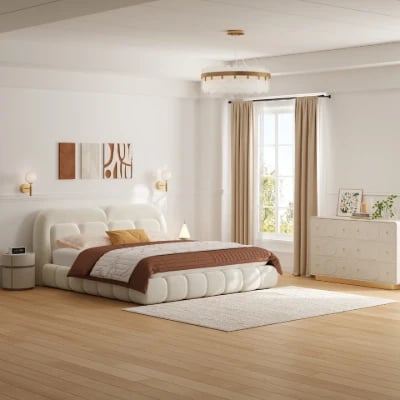 صورة بفيل – سرير منجد بتصميم سحابي وقاعدة من الخشب الطبيعي