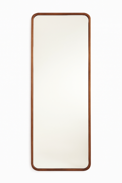 صورة زادي مرآة كاملة الطول بإطار خشبي