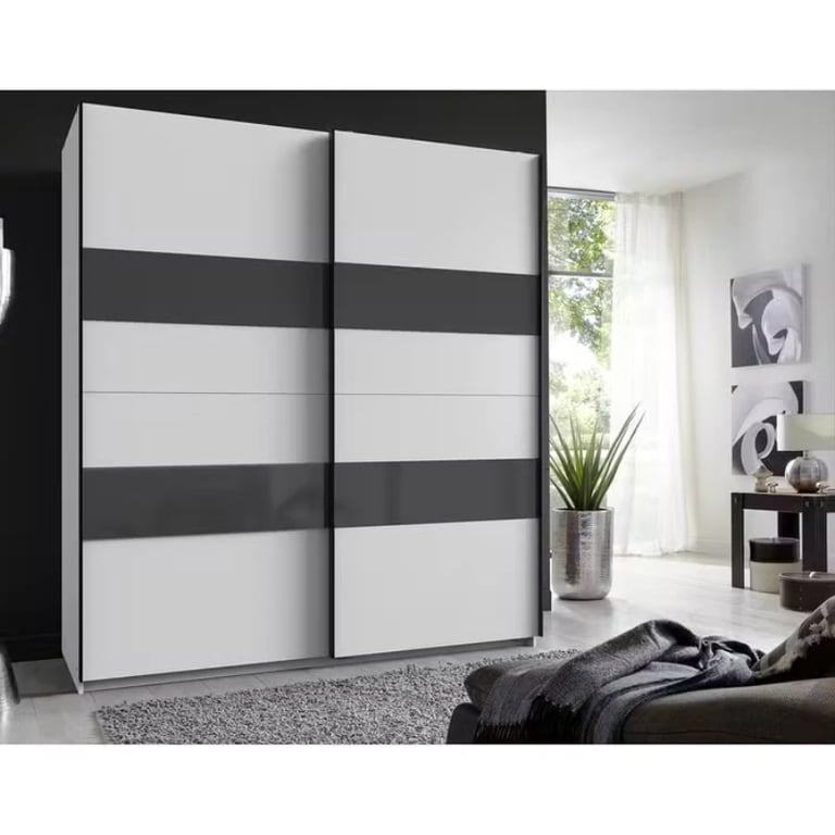 صورة دولاب ألتونا خشب طبيعي