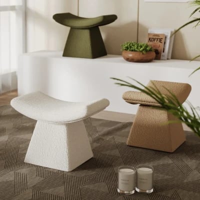 Sova Curved Ottoman – Bouclé Upholstery with Artistic Silhouette