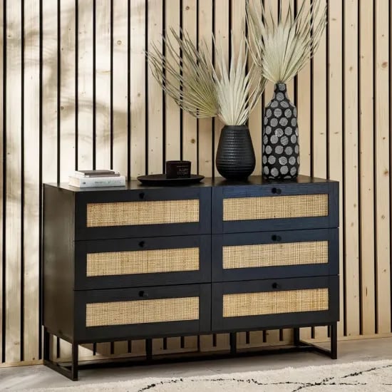 paden - A spacious 6-drawer chest in natural wood and rattan.