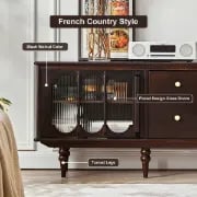 صورة طاولة تلفزيون جليم – خشب طبيعي بسطح زجاجي وأدراج ورفوف