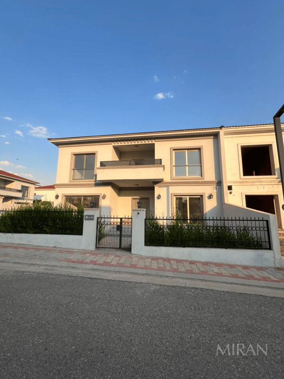 Luxurious 4-Bedroom Villa for Rent in Erbil