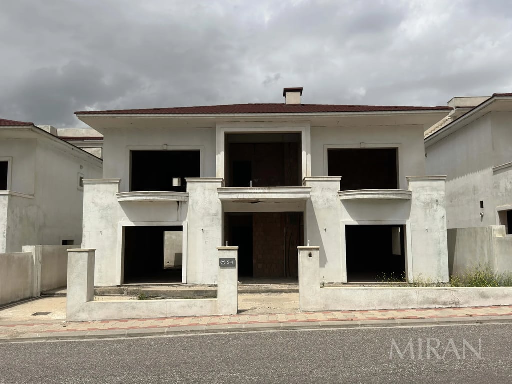 Luxurious 4-Bedroom Villa for Sale in Erbil