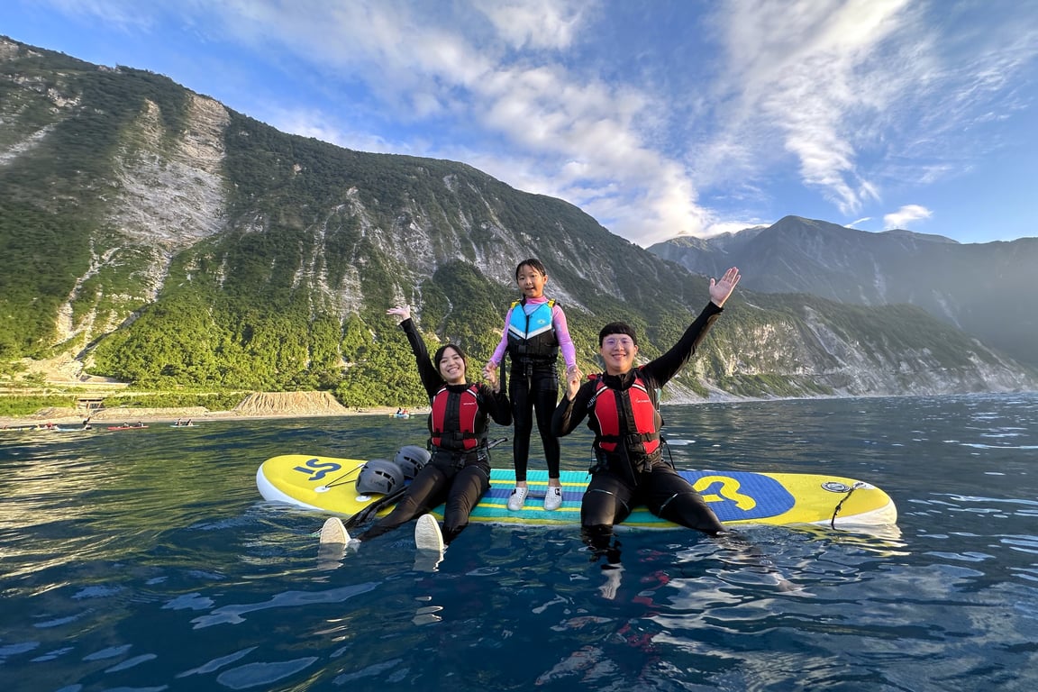 清水斷崖 SUP 划槳者 1