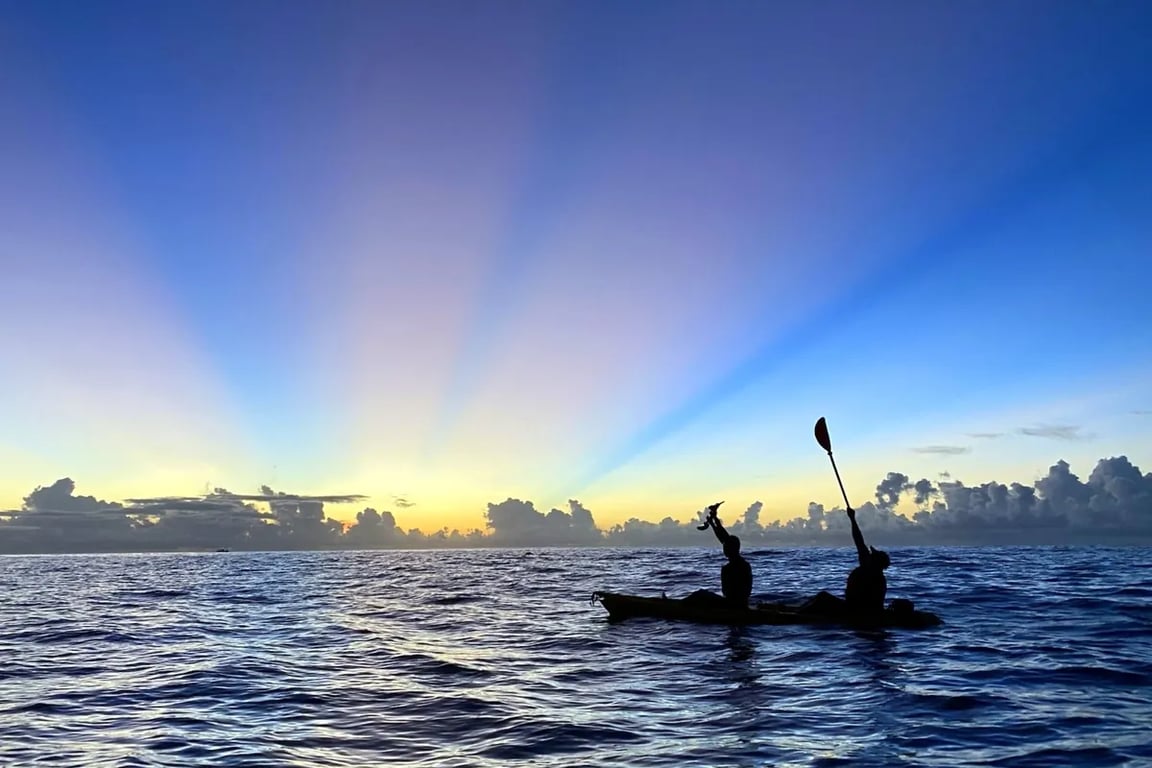 Calm-water shot below the wall — a customer photo by an Eye Travel Taiwan instructor