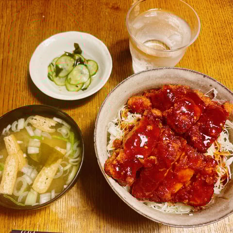 鶏むね肉のソースカツ丼