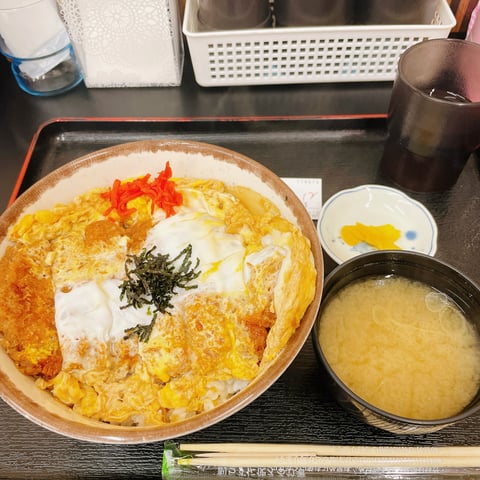 カツ丼～大倉山駅からすぐ！マッサージのように気持ちいいストレッチ・リラク大倉山店予約～