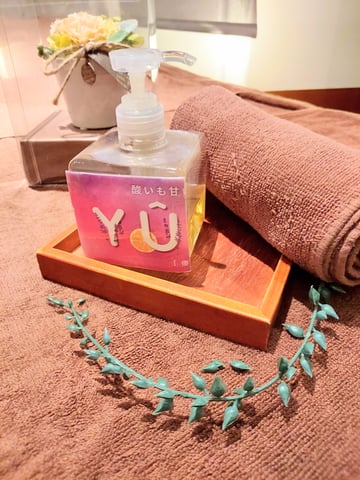 新春　開幕のスタート♪いつも頑張られている自身に、心踊る優雅な香りに包まれて心身ともにリラックスハンドケア♪ロイヤルコース・王様超絶睡眠プチ贅沢ハンドいかがでしょうか♪