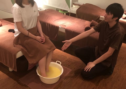 足のお疲れには足浴＆フットケアがおススメです。