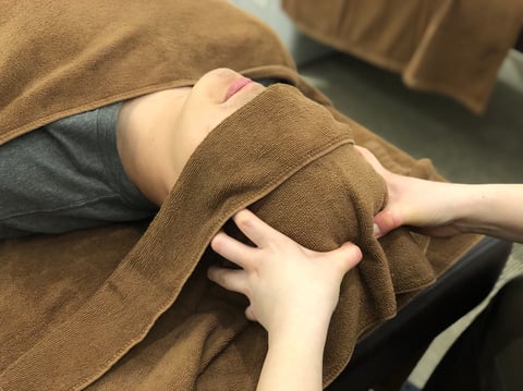 寒さで固まった首周りはリラクのHOTアイネックでじんわりスッキリ(*´▽｀*)