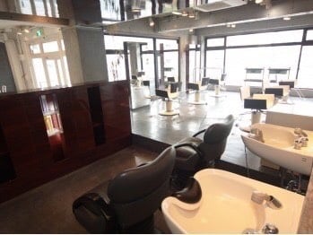 オーダーはかわいく！伊勢原の隠れ家的ヘアサロンへ＼(^o^)／