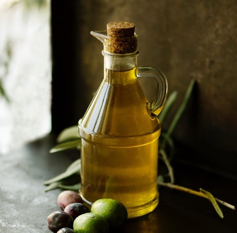 オメガ３？MCT？今さら聞けないオイルの世界