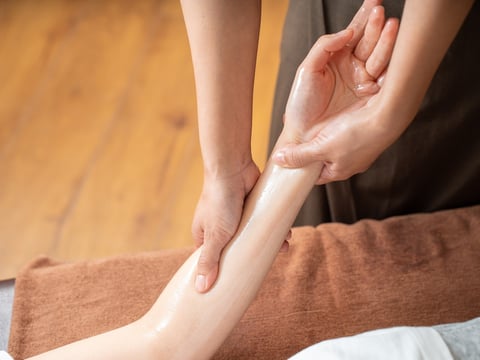 懸垂10回したらボディケア受けましょうByハシマ